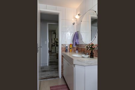 Apartamento à venda com 280m², 4 quartos e 2 vagasBanheiro Social