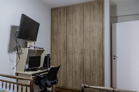Apartamento à venda com 280m², 4 quartos e 2 vagasQuarto 2