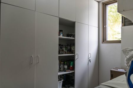 Apartamento à venda com 280m², 4 quartos e 2 vagasQuarto de Serviço