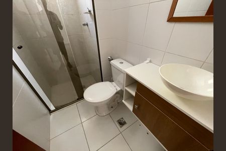 Apartamento para alugar com 47m², 2 quartos e 2 vagasBanheiro