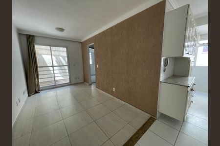 Sala de apartamento para alugar com 2 quartos, 47m² em Parque Rincao, Cotia
