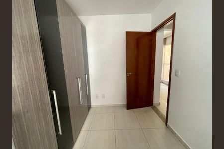 Apartamento para alugar com 47m², 2 quartos e 2 vagasQuarto 01