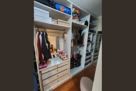 Casa à venda com 180m², 3 quartos e 2 vagas