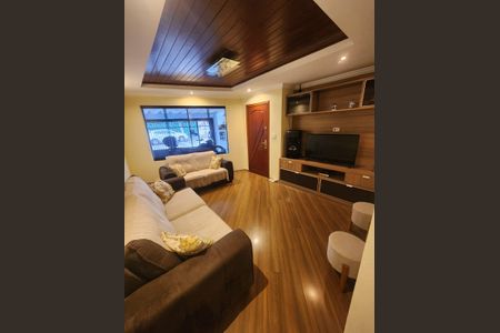 Casa à venda com 180m², 3 quartos e 2 vagas