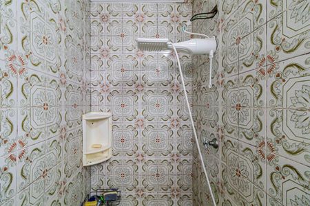 Casa à venda com 180m², 3 quartos e 5 vagasBanheiro da Suíte 1