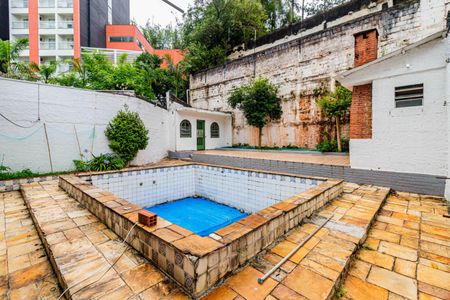 Casa à venda com 180m², 3 quartos e 5 vagasÁrea externa