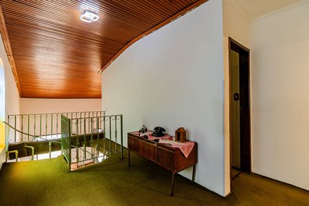 Casa à venda com 180m², 3 quartos e 5 vagasCorredor