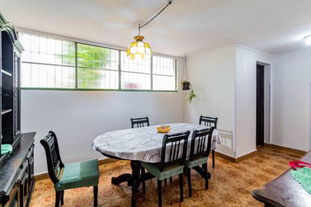 Casa à venda com 180m², 3 quartos e 5 vagasCopa