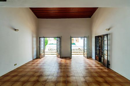 Casa à venda com 180m², 3 quartos e 5 vagasSala