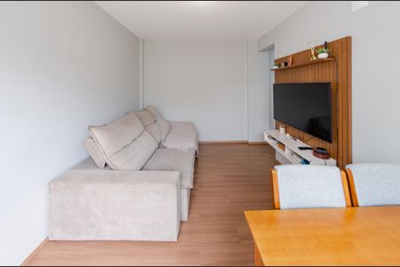 Sala de apartamento à venda com 2 quartos, 59m² em João Pinheiro, Belo Horizonte