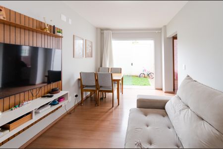 Sala de apartamento à venda com 2 quartos, 59m² em João Pinheiro, Belo Horizonte