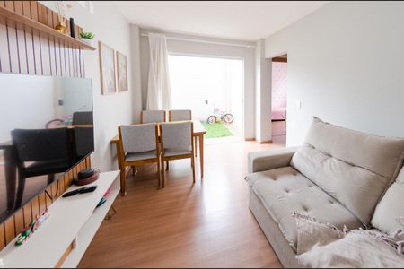 Sala de apartamento à venda com 2 quartos, 59m² em João Pinheiro, Belo Horizonte