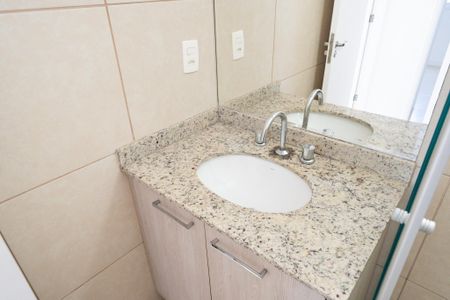 Apartamento à venda com 84m², 3 quartos e 2 vagasBanheiro Social
