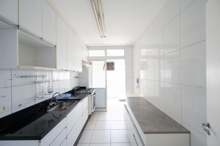 Apartamento à venda com 84m², 3 quartos e 2 vagasCozinha