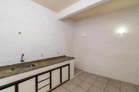 Casa de condomínio para alugar com 180m², 3 quartos e 1 vagaCozinha