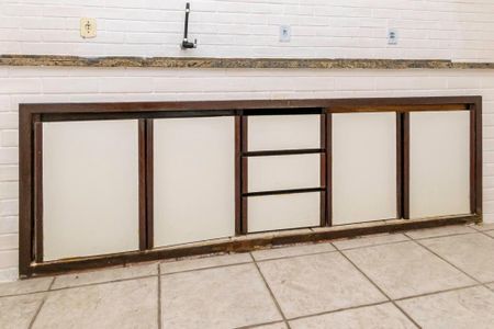 Casa de condomínio para alugar com 180m², 3 quartos e 1 vagaCozinha - Armários