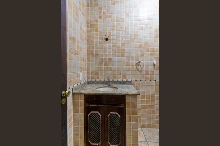 Casa de condomínio para alugar com 180m², 3 quartos e 1 vagaBanheiro