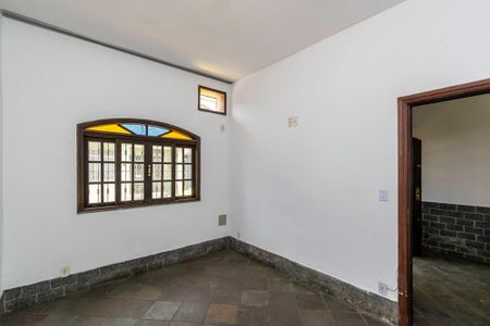 Casa de condomínio para alugar com 180m², 3 quartos e 1 vagaQuarto 1