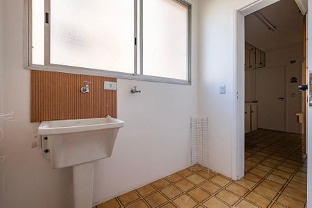 Apartamento para alugar com 74m², 2 quartos e 1 vagaÁrea de Serviço