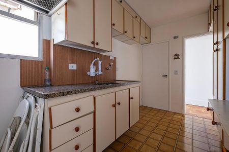 Apartamento para alugar com 74m², 2 quartos e 1 vagaCozinha