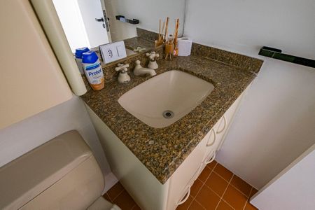 Apartamento para alugar com 74m², 2 quartos e 1 vagaBanheiro Social