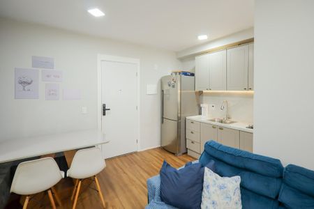 Sala de estar e jantar  de apartamento para alugar com 2 quartos, 36m² em Usina Piratininga, São Paulo