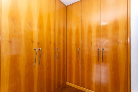 Casa para alugar com 250m², 3 quartos e 3 vagas Casa para alugar com 250m², 3 quartos e 3 vagasQuarto 2