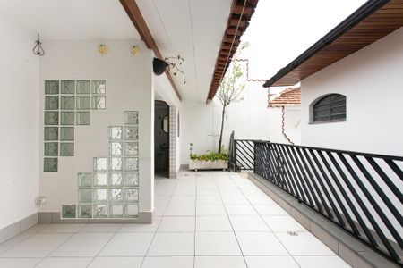 Casa para alugar com 250m², 3 quartos e 3 vagas Casa para alugar com 250m², 3 quartos e 3 vagasVaranda do Quarto 2