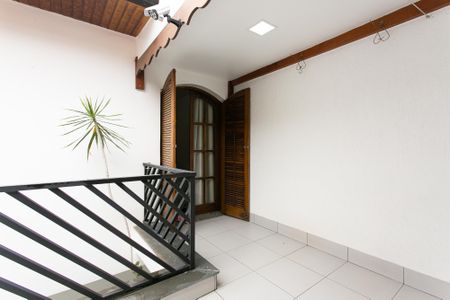 Casa para alugar com 250m², 3 quartos e 3 vagas Casa para alugar com 250m², 3 quartos e 3 vagasVaranda do Quarto 2