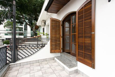 Casa para alugar com 250m², 3 quartos e 3 vagas Casa para alugar com 250m², 3 quartos e 3 vagasVaranda do Quarto 2