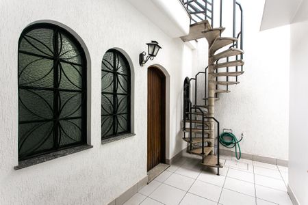 Casa para alugar com 250m², 3 quartos e 3 vagas Casa para alugar com 250m², 3 quartos e 3 vagasQuintal