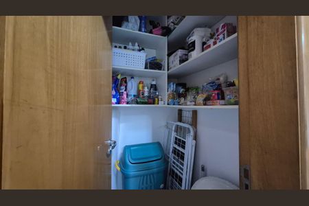 Apartamento à venda com 67m², 2 quartos e 2 vagasÁrea de serviço 