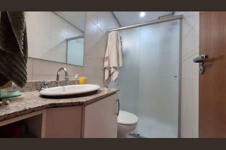 Apartamento à venda com 67m², 2 quartos e 2 vagasBanheiro 