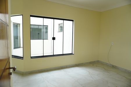 Casa para alugar com 150m², 3 quartos e 3 vagasSala