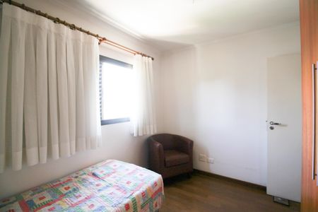 Apartamento para alugar com 118m², 3 quartos e 2 vagasQuarto 2