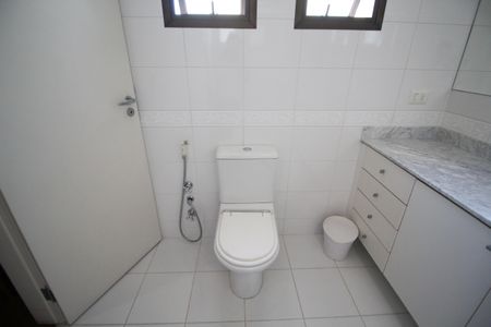 Apartamento para alugar com 118m², 3 quartos e 2 vagasBanheiro da Suíte