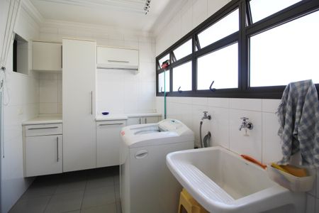 Apartamento para alugar com 118m², 3 quartos e 2 vagasÁrea de Serviço