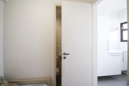 Apartamento para alugar com 118m², 3 quartos e 2 vagasQuarto de Serviço