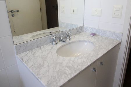 Apartamento para alugar com 118m², 3 quartos e 2 vagasBanheiro