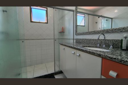 Apartamento à venda com 340m², 3 quartos e 2 vagasBanheiro da Suíte 2