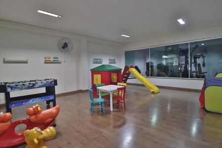 Apartamento para alugar com 68m², 2 quartos e 2 vagasÁrea comum - Playground