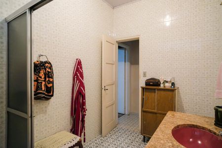 Casa à venda com 288m², 4 quartos e 2 vagasBanheiro