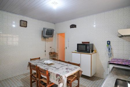 Casa à venda com 288m², 4 quartos e 2 vagasCozinha