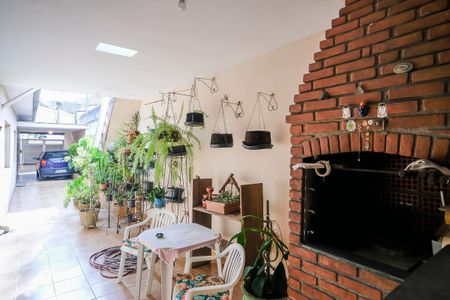 Casa à venda com 288m², 4 quartos e 2 vagasQuintal