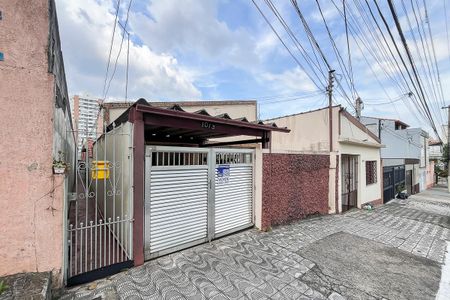 Casa à venda com 288m², 4 quartos e 2 vagasFachada + plaquinha