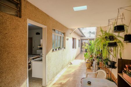 Casa à venda com 288m², 4 quartos e 2 vagasQuintal