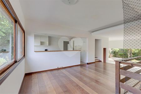 Casa à venda com 4 quartos, 321m² em Santo Amaro, São Paulo