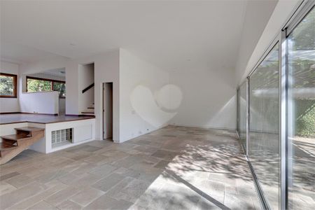 Casa à venda com 4 quartos, 321m² em Santo Amaro, São Paulo