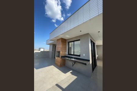 Casa à venda com 120m², 4 quartos e 2 vagas