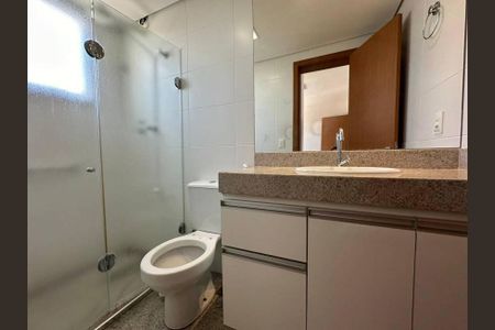 Casa à venda com 244m², 4 quartos e 3 vagas